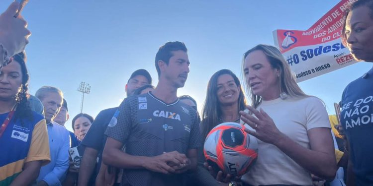 Estádio Augustinho Lima é reinaugurado em homenagem a Caio Bonfim