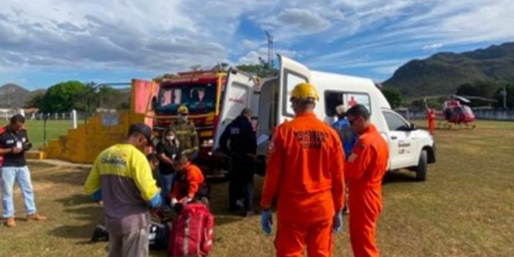 Pai de menina picada por jararaca atualiza quadro de saúde da filha
