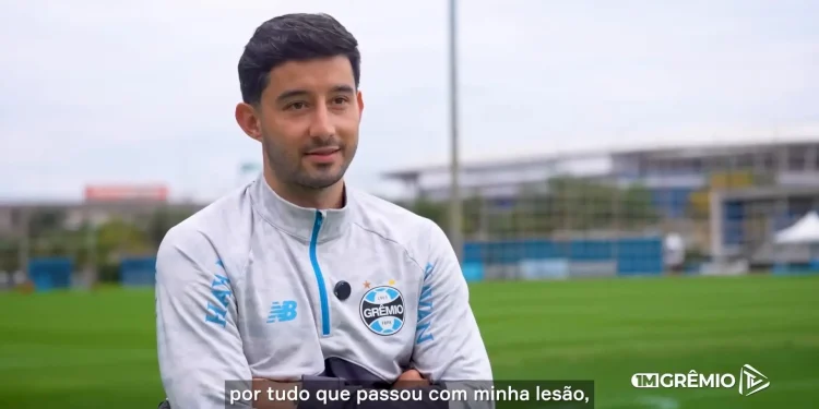 Villasanti fala sobre retorno aos gramados após lesão