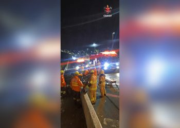 Carro bate em mureta de proteção na BR-020 4h após acidente fatal