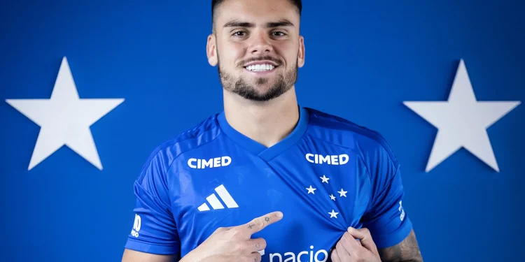 Gabriel Pec retorna ao futebol brasileiro para defender o Cruzeiro