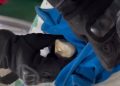 Traficantes escondem droga em roupa de bebê e são presos em flagrante