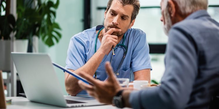 90% dos médicos não estão preparados para comunicar más notícias