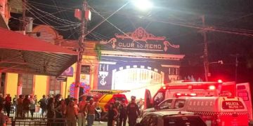 Piso de casa de festa cede durante festa de 15 anos e deixa 11 feridos