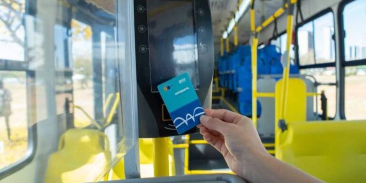 Passe Livre: quem tem direito ao benefício no transporte público do DF