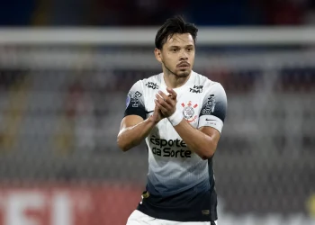 Romero completa 34 anos; relembre gols do paraguaio pelo Corinthians na Neo Química Arena